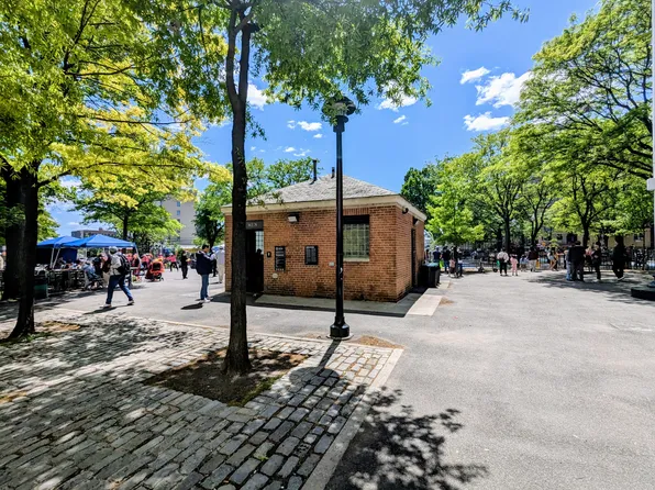 83-06 Vietor Avenue image 12 of 14