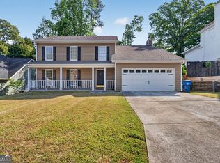 715 Hunters Creek Ln, Lawrenceville, GA 30043