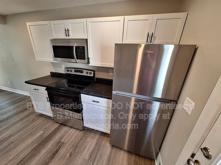 813 E Sciota Ave — Photo 3