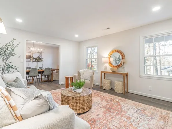 5930 Alani Ct, Winston Salem, NC 27103