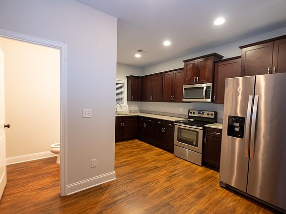 4th image of 1234 Catawba Way