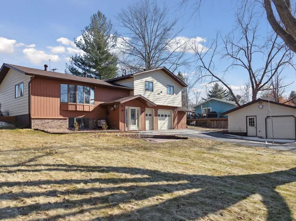 615 College St N, Prescott, WI 54021