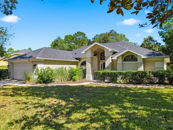 155 Pine St, Homosassa, FL 34446