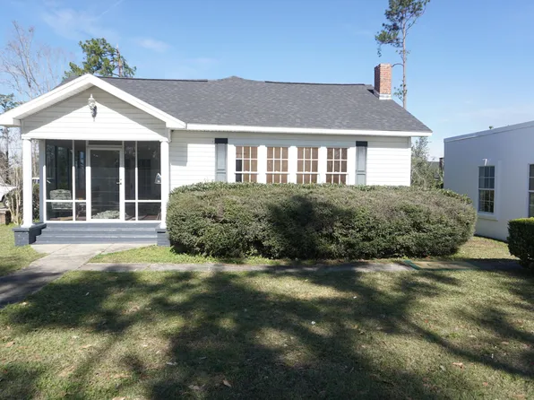 4326 2nd Ave, Marianna, FL 32446