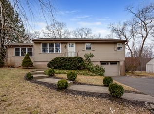 386 Gehring Rd, Tolland, CT 06084