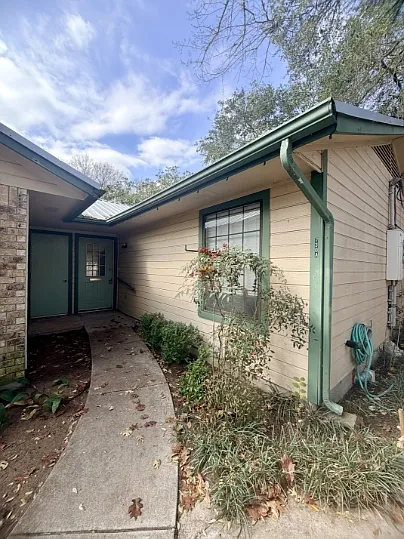 728 W San Antonio St #730-A — Photo 10