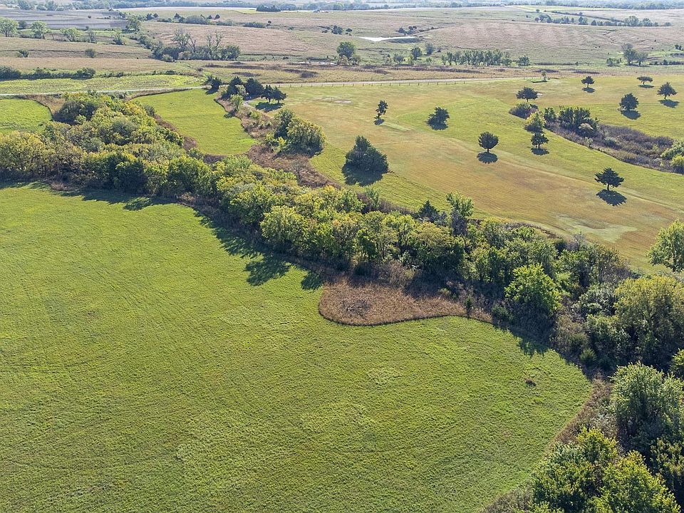 22nd image of 1557 Quail Rd