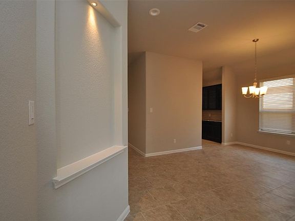 5th image of 2708 Ahnya Ln