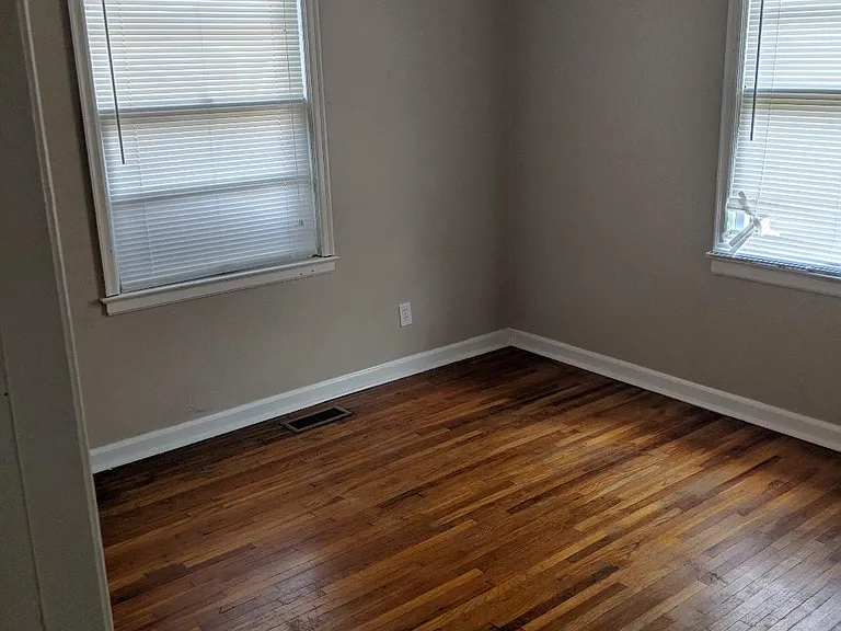822 S San Pablo Ln — Photo 2
