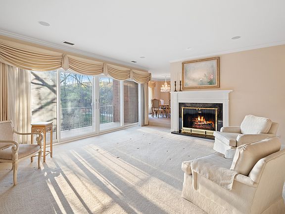 2nd image of 3 Oak Brook Club Dr APT E205