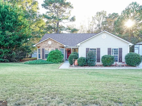 969 Navaho Trl, Monroe, GA 30655