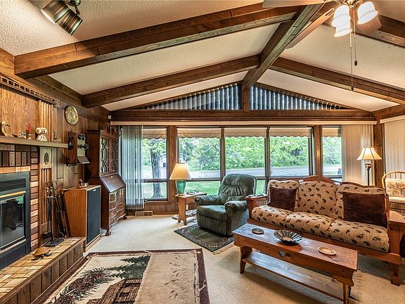 4th image of 10790 Beal Avenue