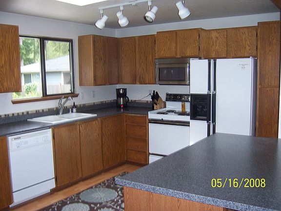 5th image of 17424 100th Ave SE