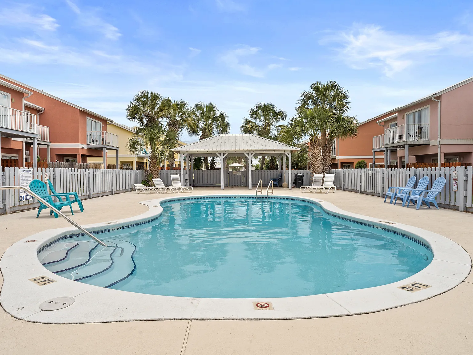 3 bed, 2.5 bath, 1462 sqft, $2,900 — Photo 3