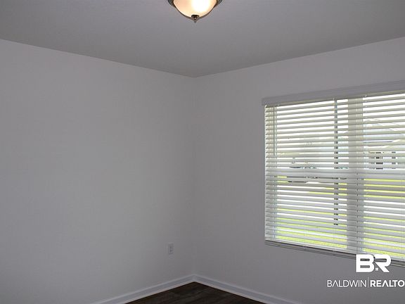 4th image of 24197 Veranda Cir