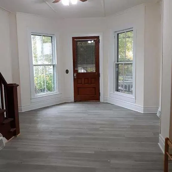 24-26 Oak St — Photo 2