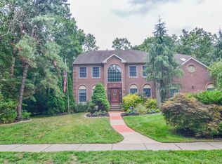 15 Old Stevens Ln, Voorhees, NJ 08043