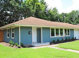 5111 Maple St, Bellaire, TX 77401