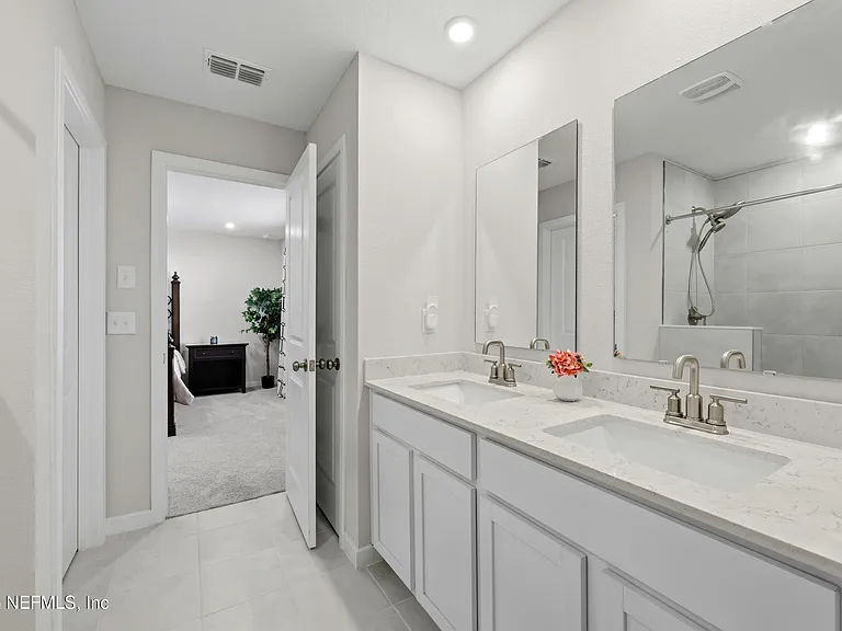 14742 Cashew Ave — Photo 32