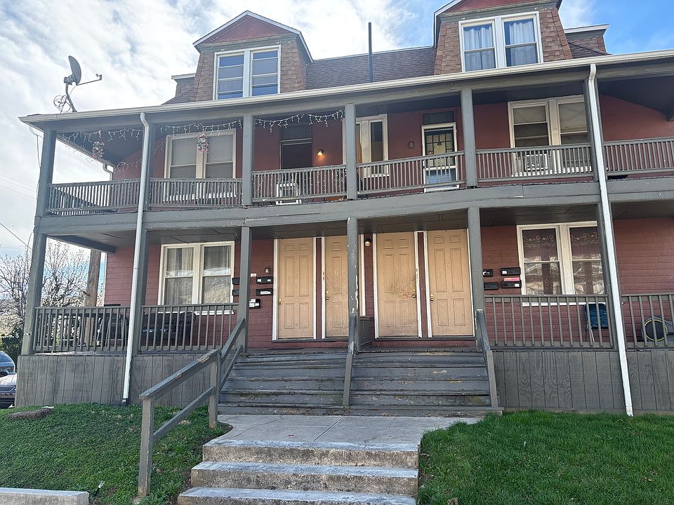 1st image of 1100 W King St APT 3