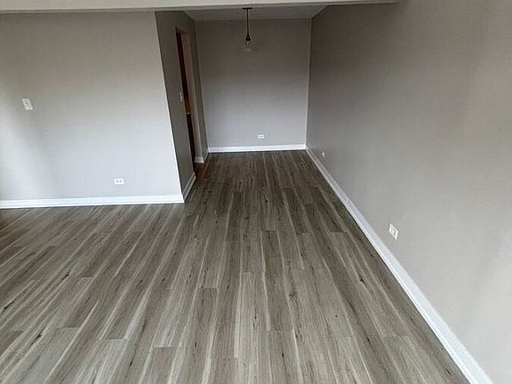 3rd image of 9612 N Greenwood Ave #1G