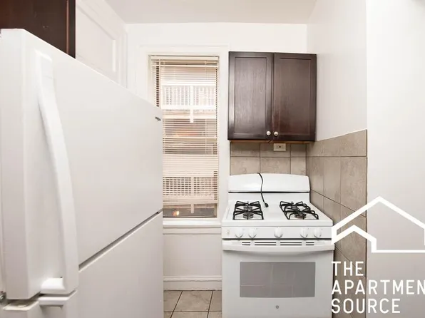 1365 W Estes Ave, Chicago, IL