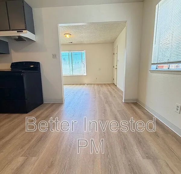 304 Cooper Ln #G — Photo 5