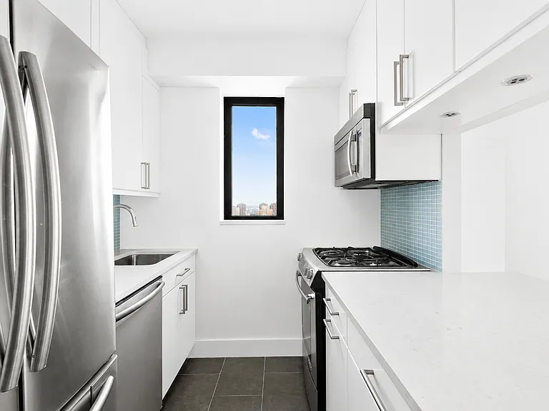 45 E 25th St #36C — Photo 4