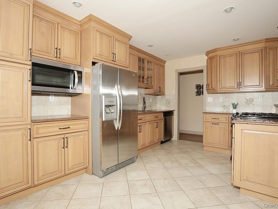 1st image of 231 N Middletown Road #H