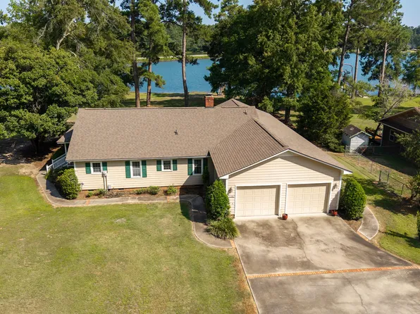 2166 Lake Shore Dr, Manning, SC 29102