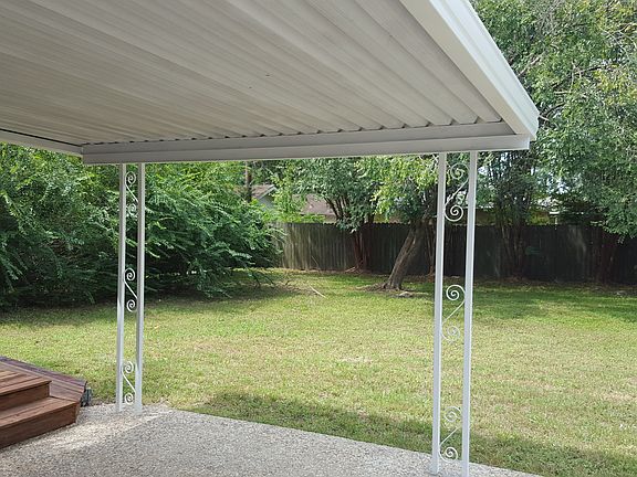 3rd image of 680 Lee Ann Ln