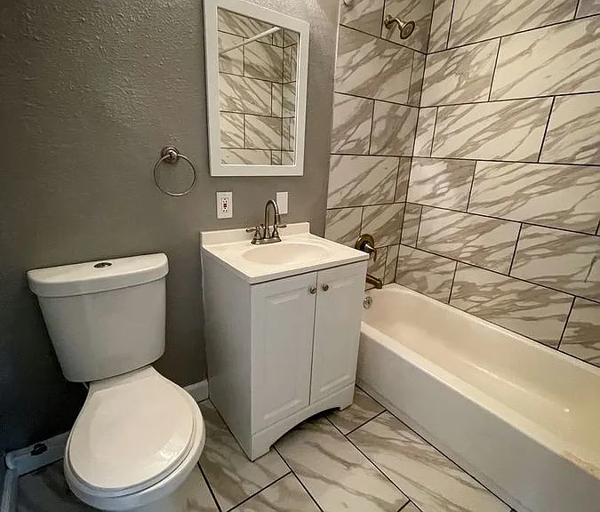 6142 Harrison St — Photo 9