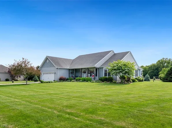 8522 Bank St, Vermilion, OH 44089