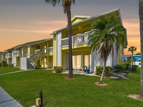 455 Alt 19 S APT 17, Palm Harbor, FL 34683