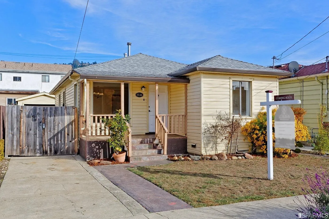 1536 Liberty St photo 1