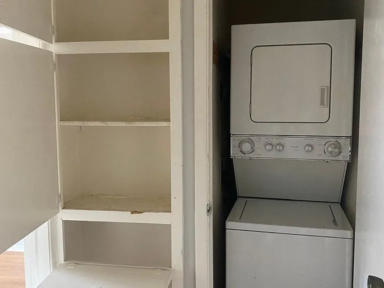 612 Park Pl #301 — Photo 24