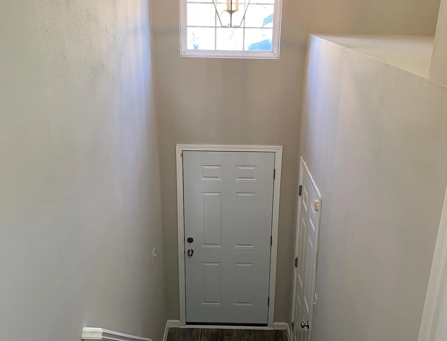 3 bed, 1633 sqft, $2,150 — Photo 3