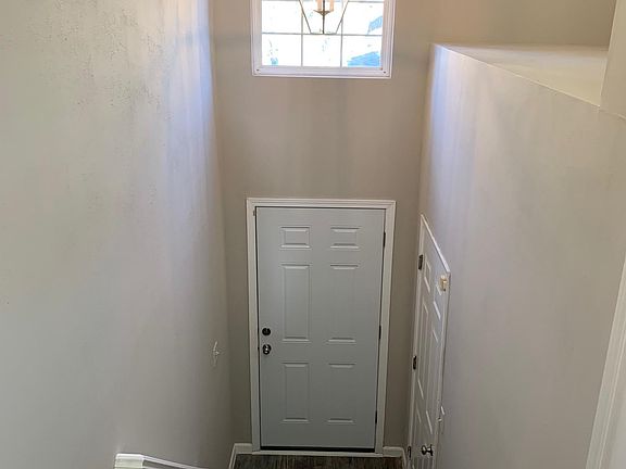 3rd image of 3857 Thorngate Dr