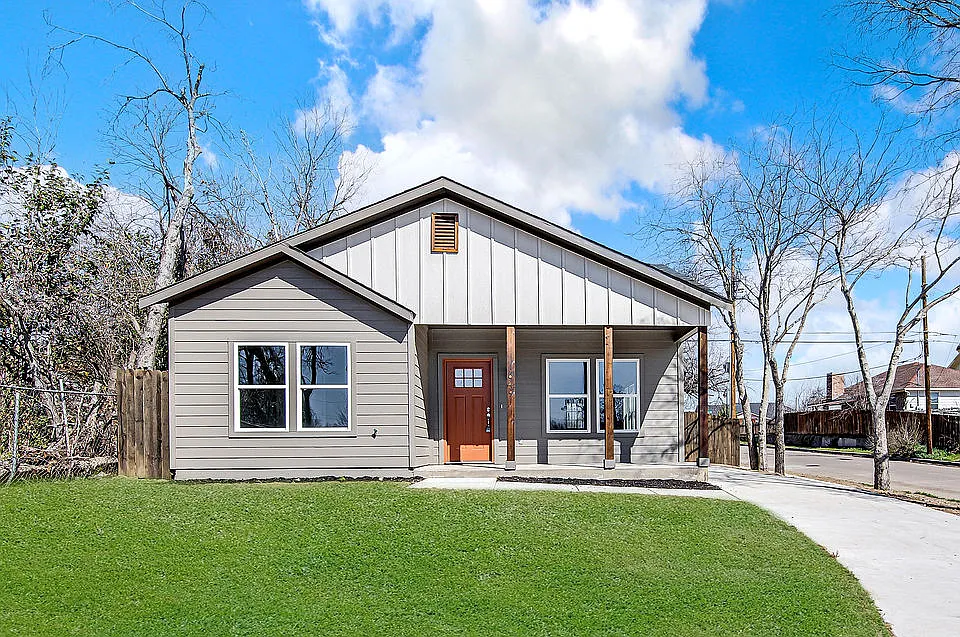 1649 E Terrell Ave