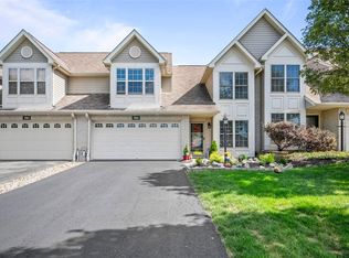 703 Manor Dr, Oakdale, PA 15071