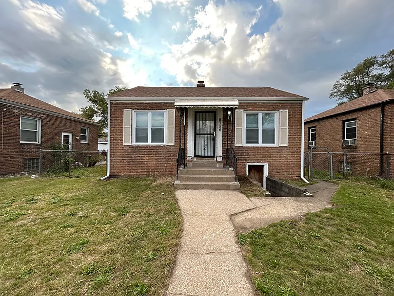 2156 Vermont St — Photo 1