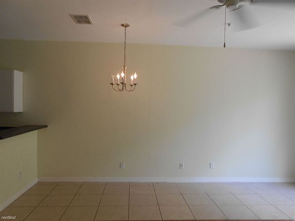 853 PIPERS CAY 020