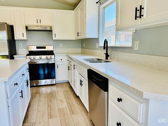 5th image of 10419 Olympia Fields Dr