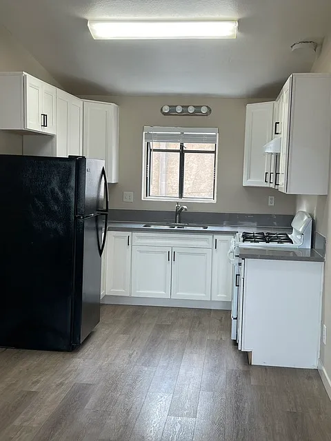 2 bed, 635 sqft, $2,050 — Photo 3