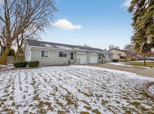 3490 Golfview Dr, Bay City, MI
