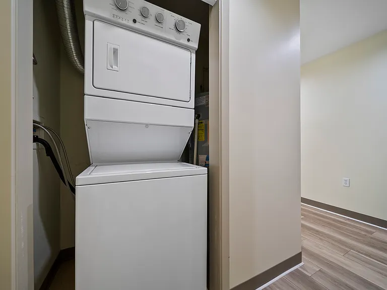24 Cobblestone Ln — Photo 7