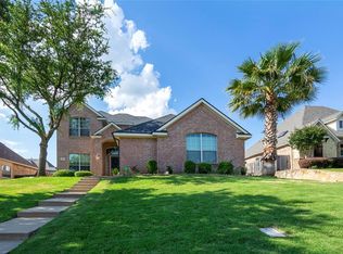 608 Forest View Ct, Hurst, TX 76054