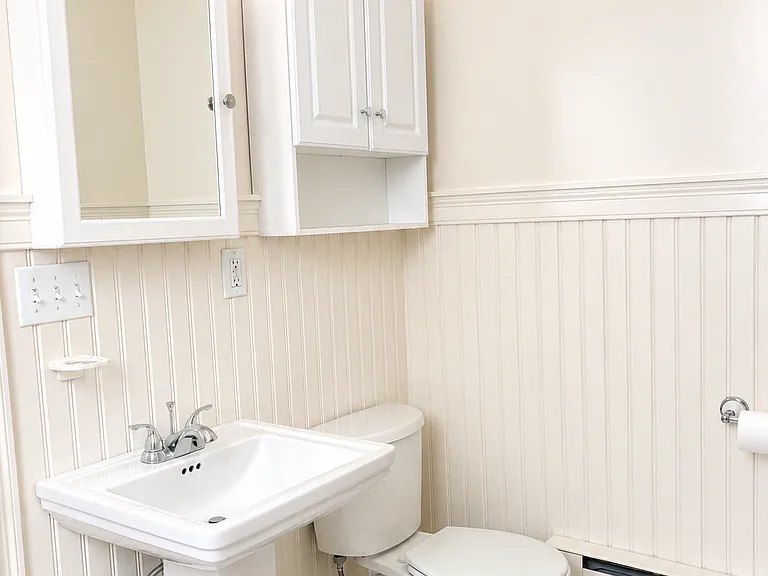 15 N Pleasant St #2S — Photo 3