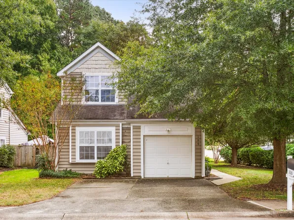 100 Kevin Ct, Yorktown, VA 23692