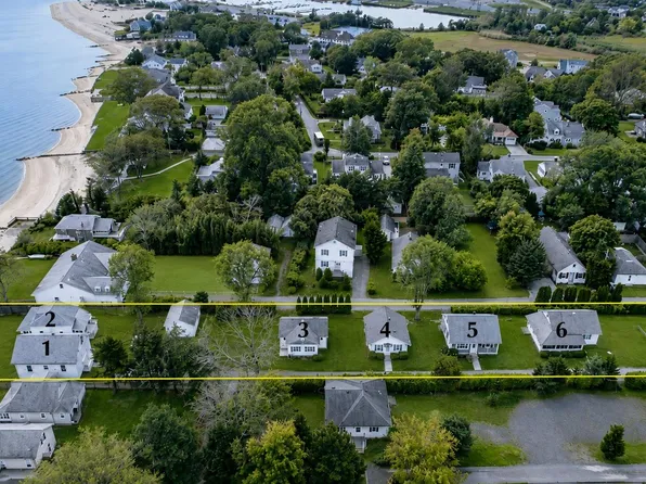 18 Smith Lane, Jamesport, NY 11947
